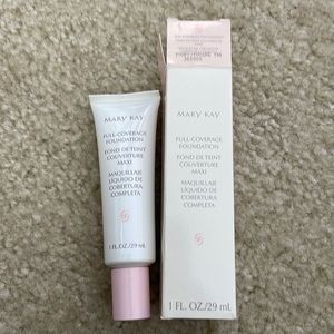 Full-Coverage Foundation